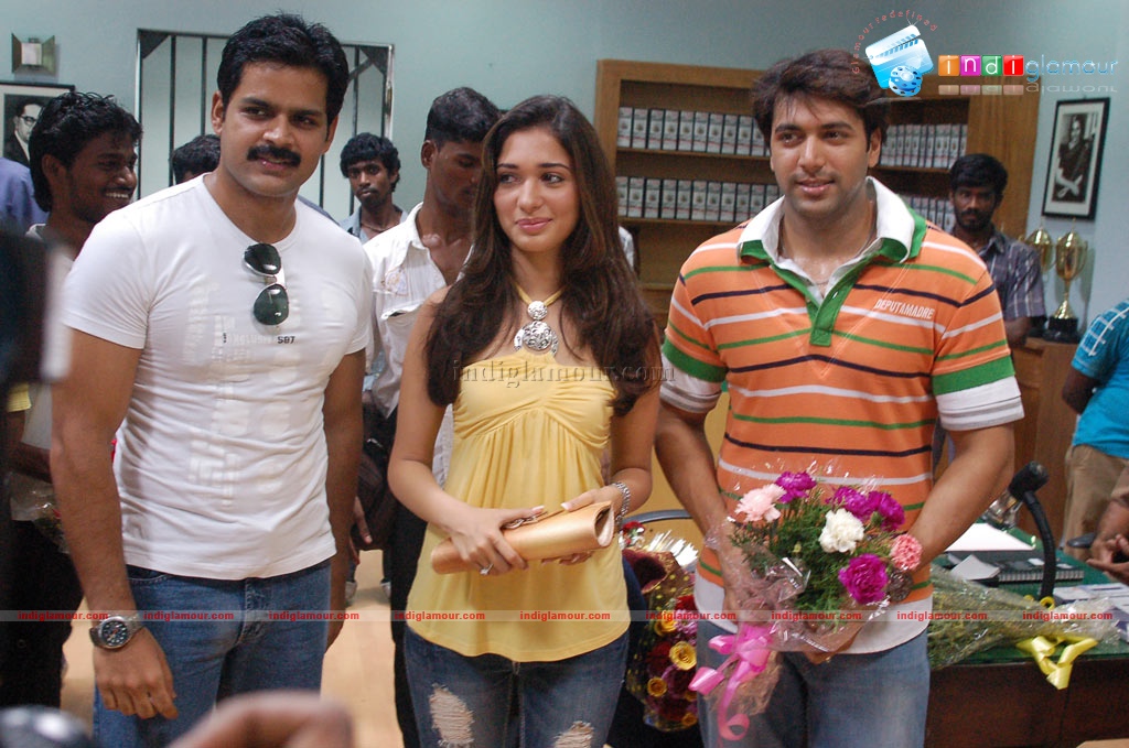 Thillalangadi Movie Launch Event hd photo